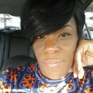 Meet your Posher, Lydia